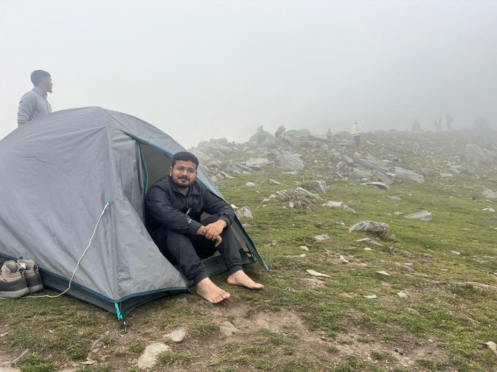 Triund Trek Hotell Dharamshala Eksteriør bilde
